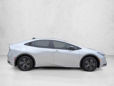 2026 Toyota Prius Plug-In Hybrid SE (Natl)