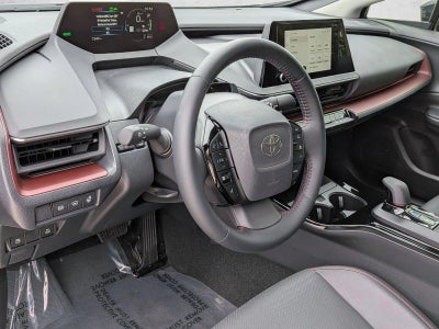 2026 Toyota Prius Plug-In Hybrid XSE (Natl)