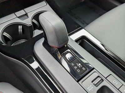 2025 Toyota Prius Plug-In Hybrid XSE (Natl)