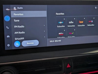 2025 Toyota Prius Plug-In Hybrid XSE (Natl)