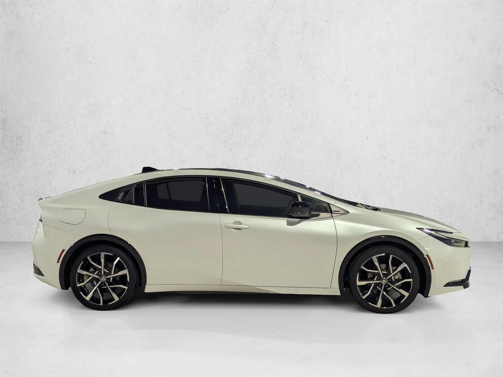 2025 Toyota Prius Plug-In Hybrid XSE (Natl)