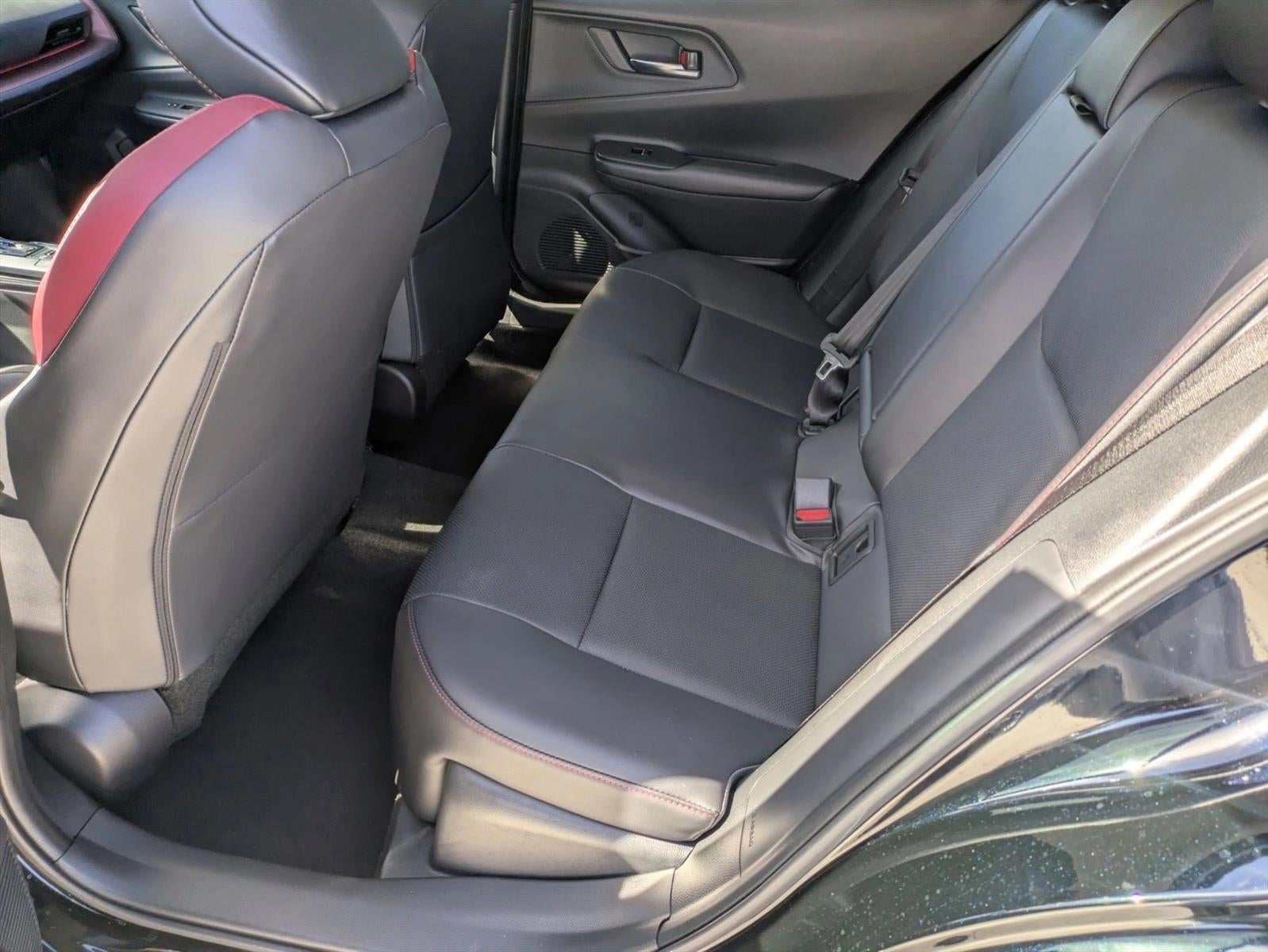 2025 Toyota Prius Plug-In Hybrid XSE (Natl)