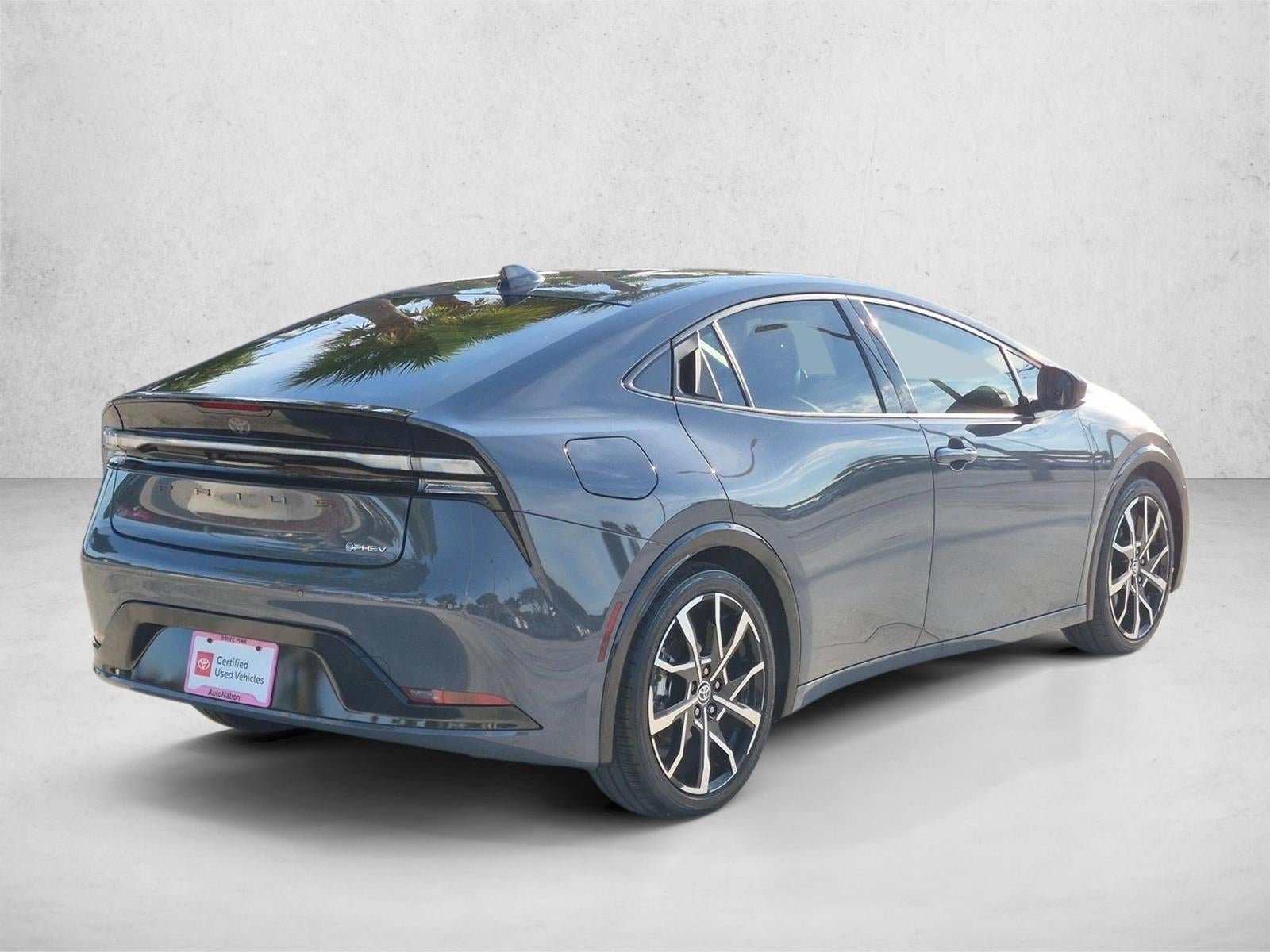 2026 Toyota Prius Plug-In Hybrid XSE (Natl)