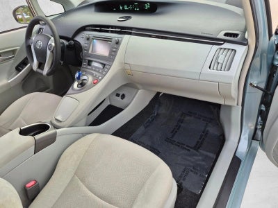 2014 Toyota Prius 5dr HB Two (SE)