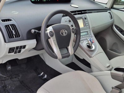 2014 Toyota Prius 5dr HB Two (SE)
