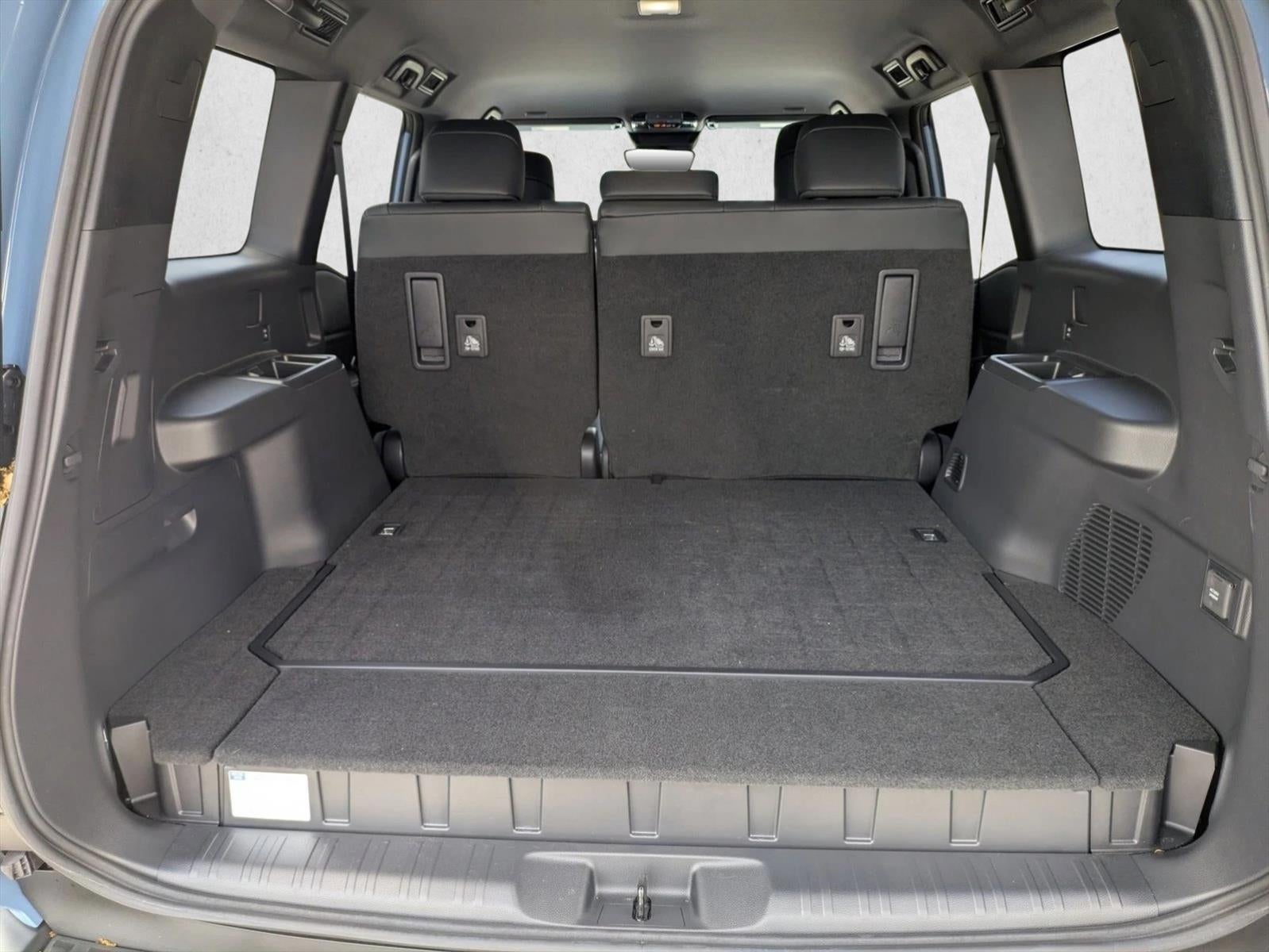 2024 Toyota Land Cruiser 4WD (GS)