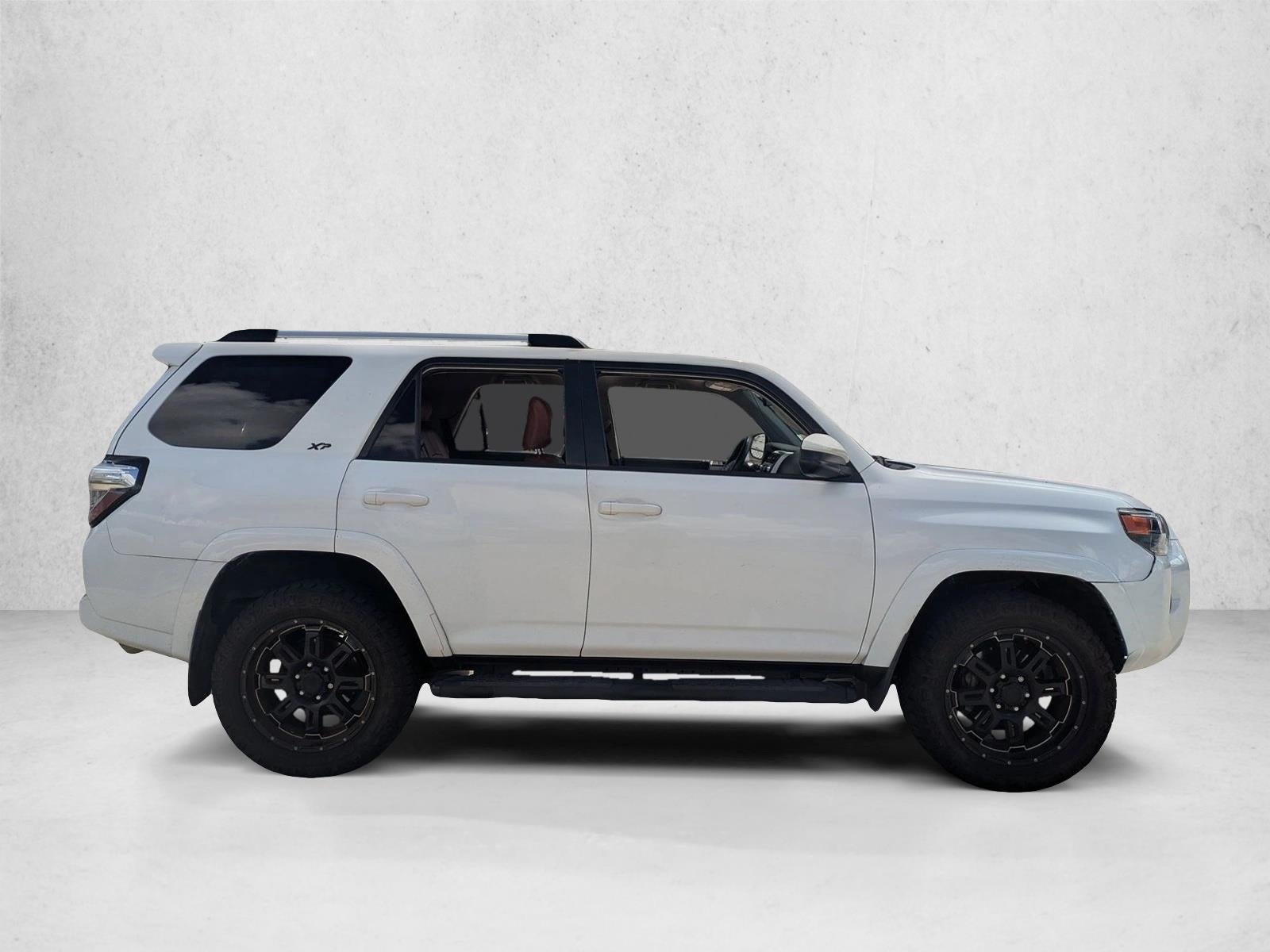 2019 Toyota 4Runner SR5 4WD (GS)