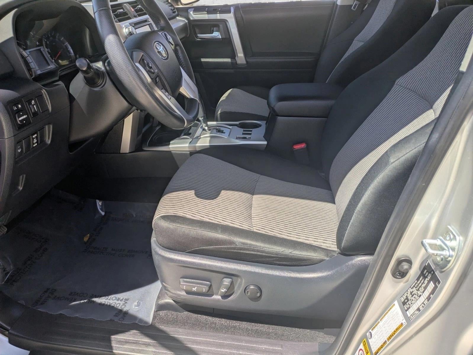 2016 Toyota 4Runner 4WD 4dr V6 SR5 (GS)