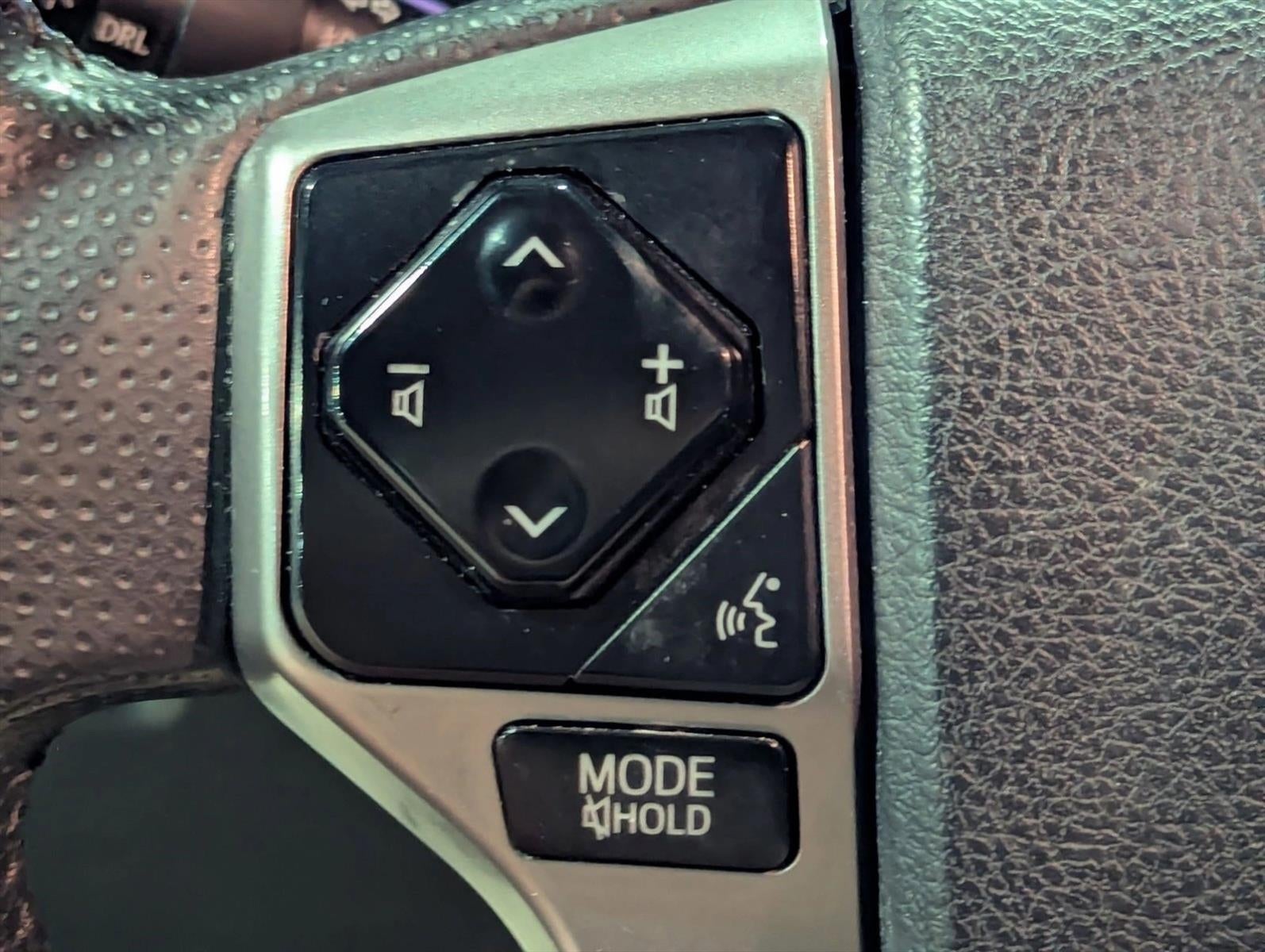 2022 Toyota 4Runner SR5 2WD (Natl)