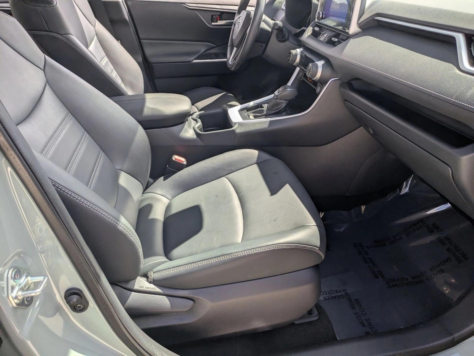 2023 Toyota RAV4 XLE Premium FWD (Natl)