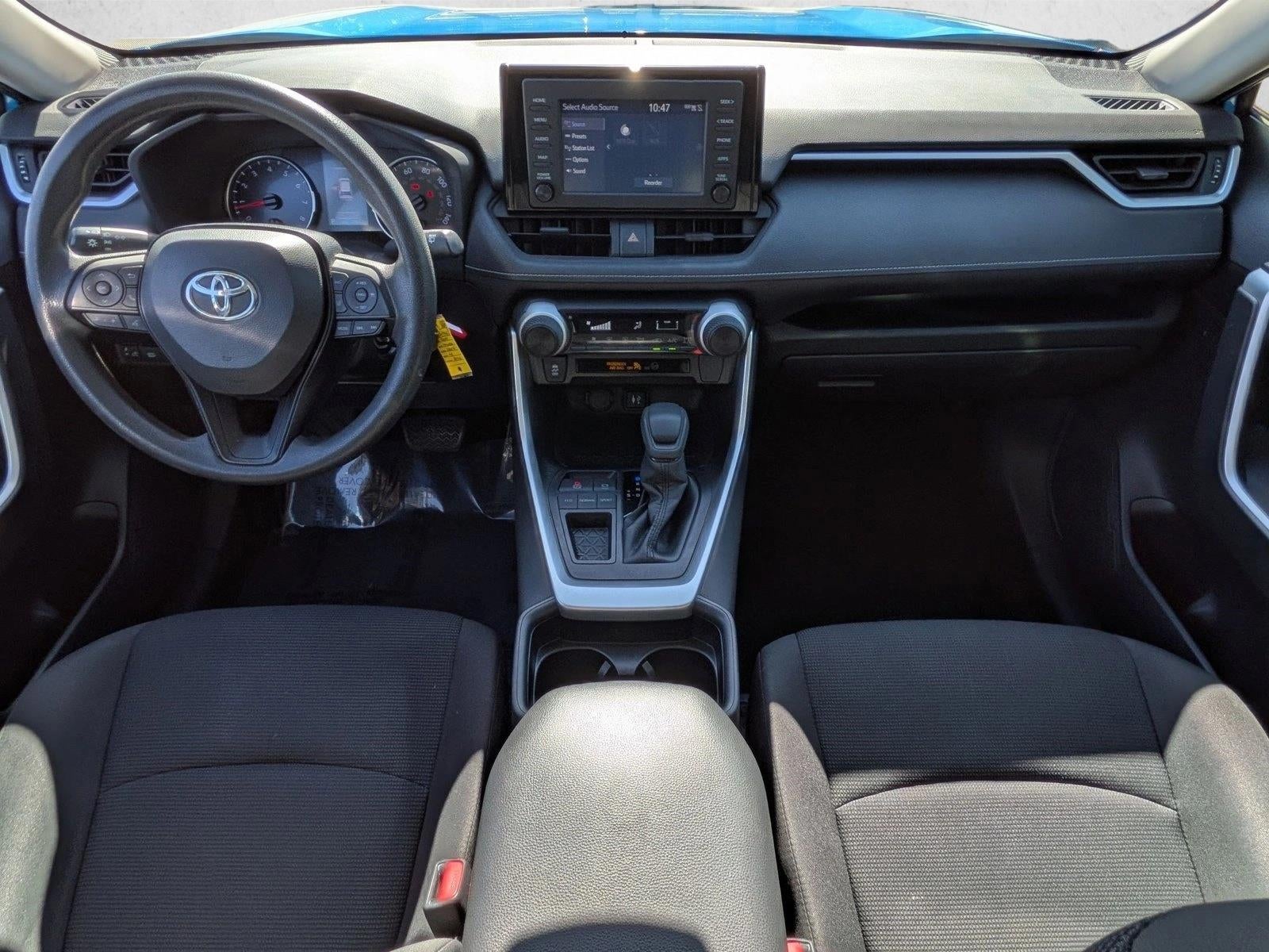 2019 Toyota RAV4 LE FWD (GS)