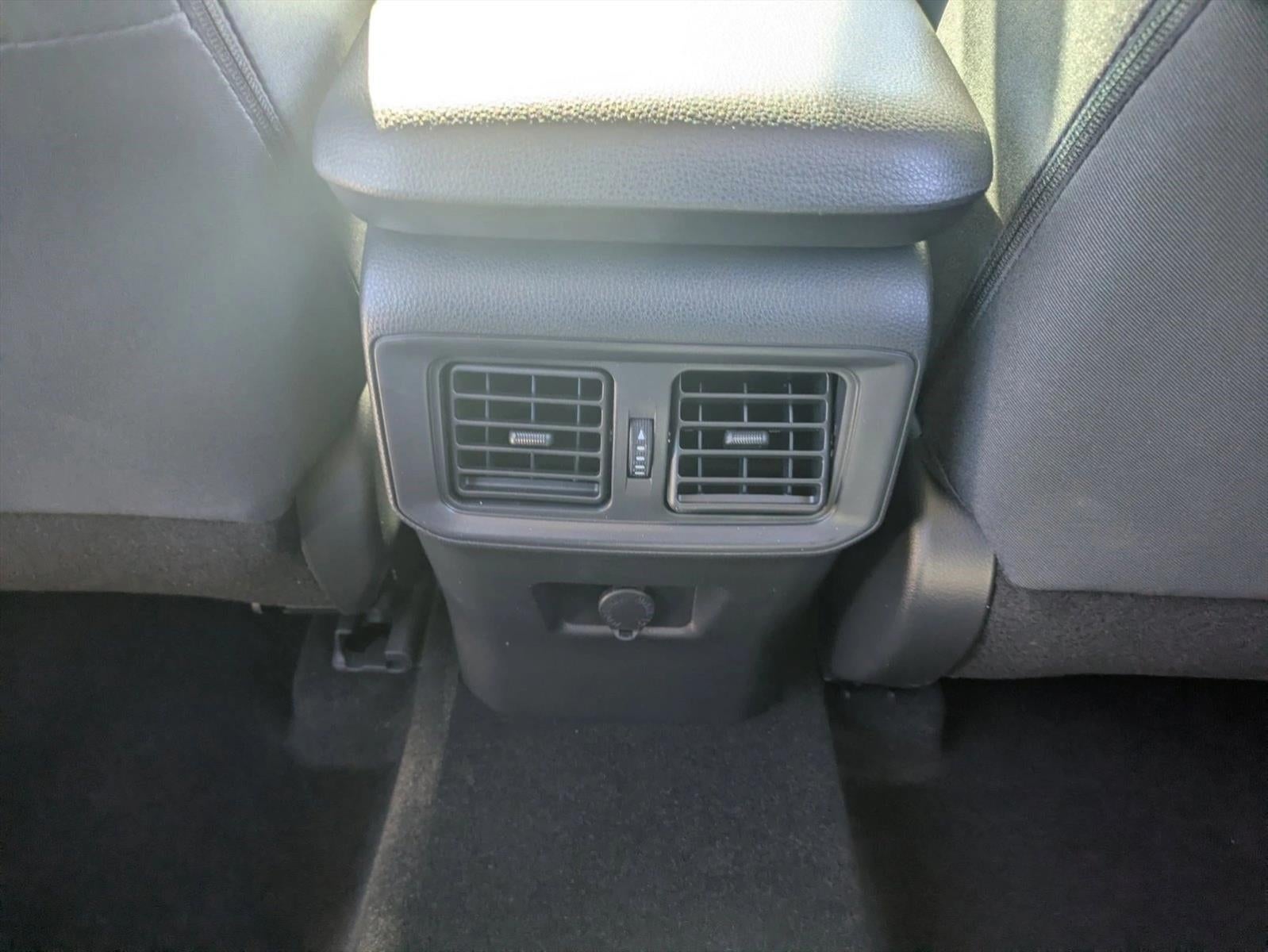 2025 Toyota RAV4 Hybrid LE AWD (Natl)