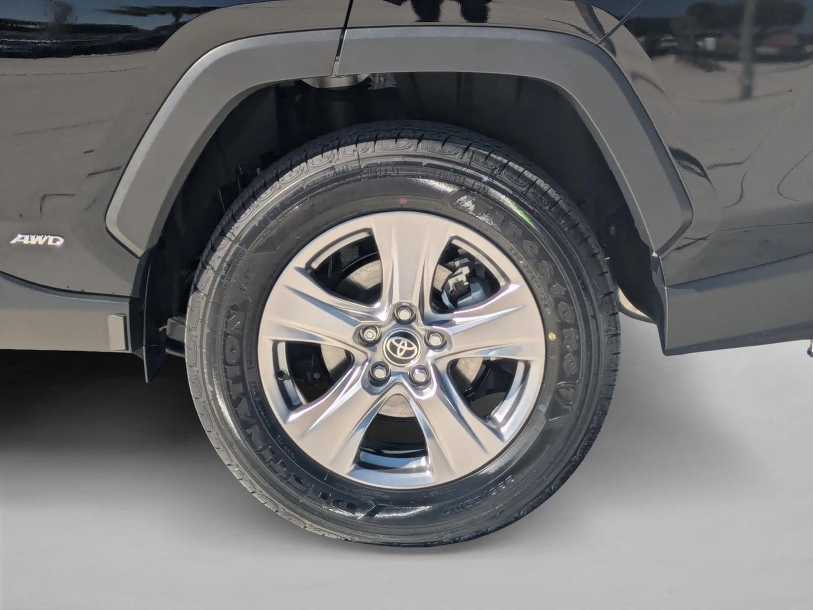 2025 Toyota RAV4 Hybrid LE AWD (Natl)