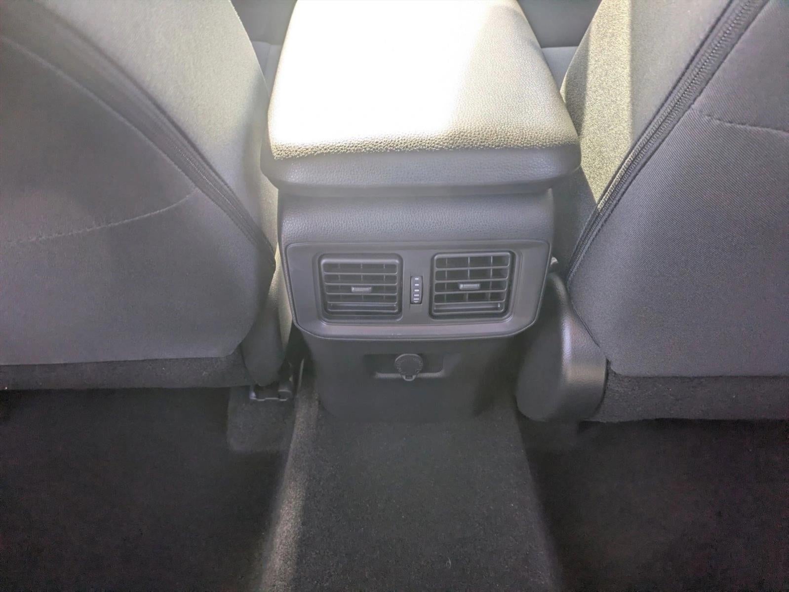 2025 Toyota RAV4 Hybrid LE AWD (Natl)