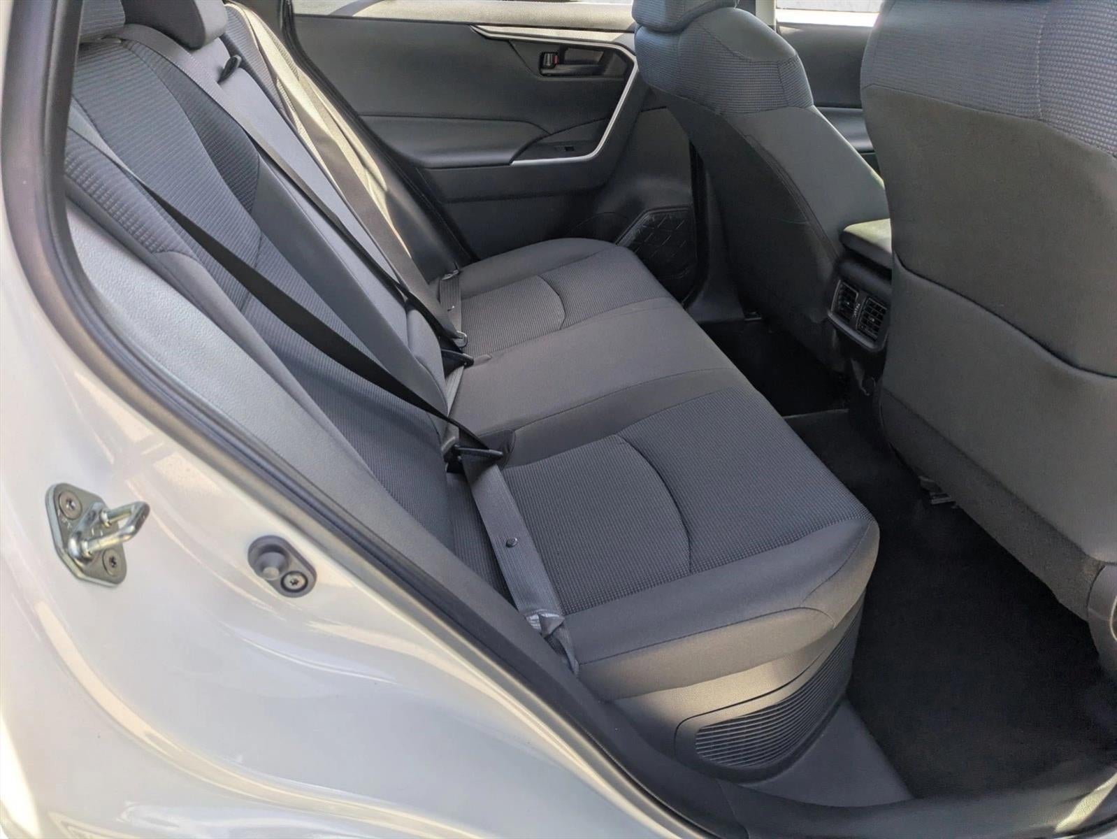 2025 Toyota RAV4 Hybrid LE AWD (Natl)