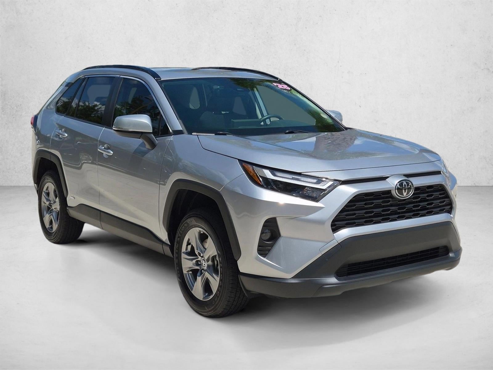 2025 Toyota RAV4 Hybrid XLE AWD (Natl)