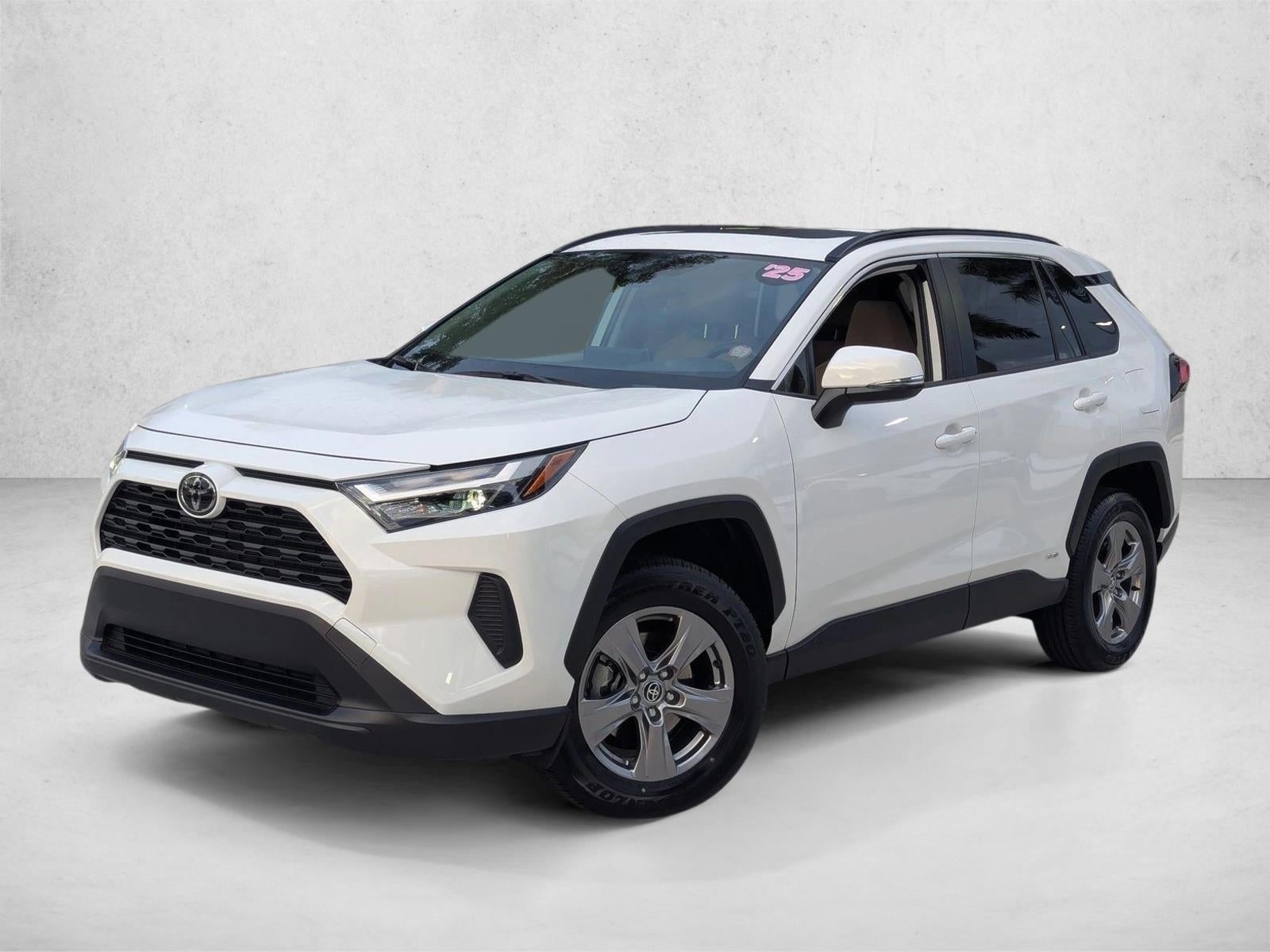 2025 Toyota RAV4 Hybrid XLE AWD (Natl)