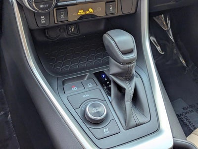 2025 Toyota RAV4 Hybrid XLE AWD (Natl)