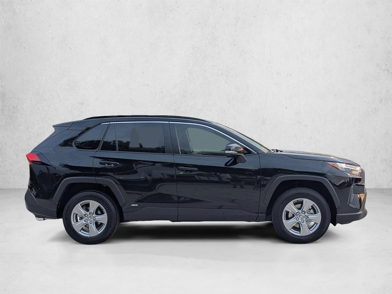 2025 Toyota RAV4 Hybrid XLE AWD (Natl)