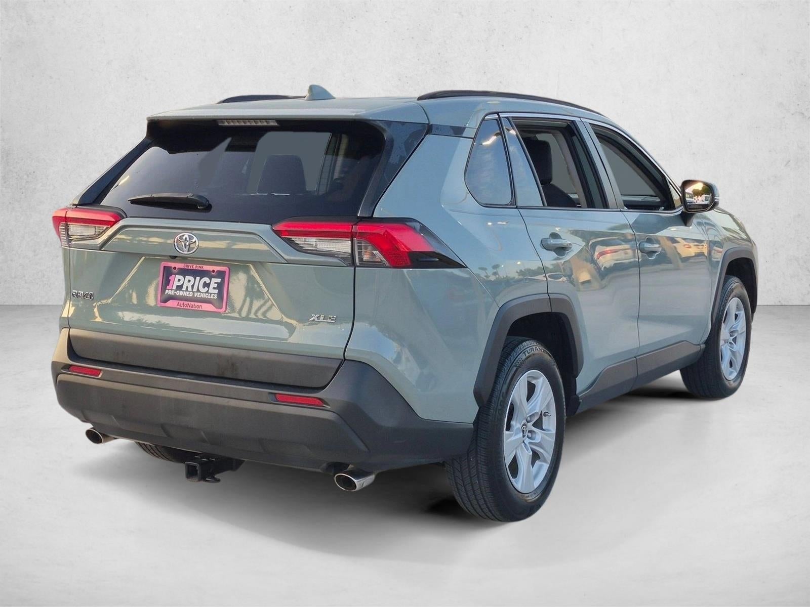 2019 Toyota RAV4 XLE FWD (GS)