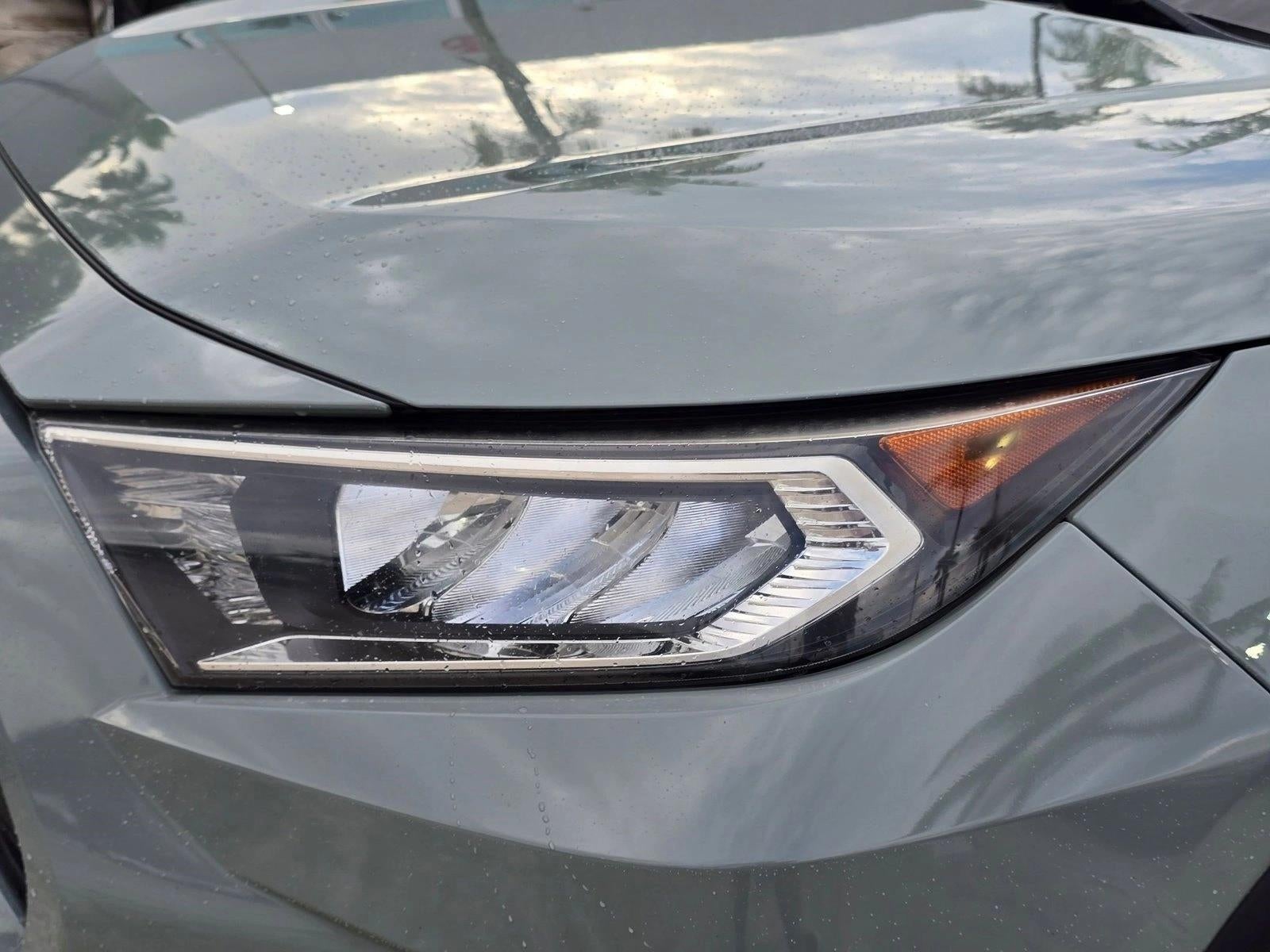 2019 Toyota RAV4 XLE FWD (GS)