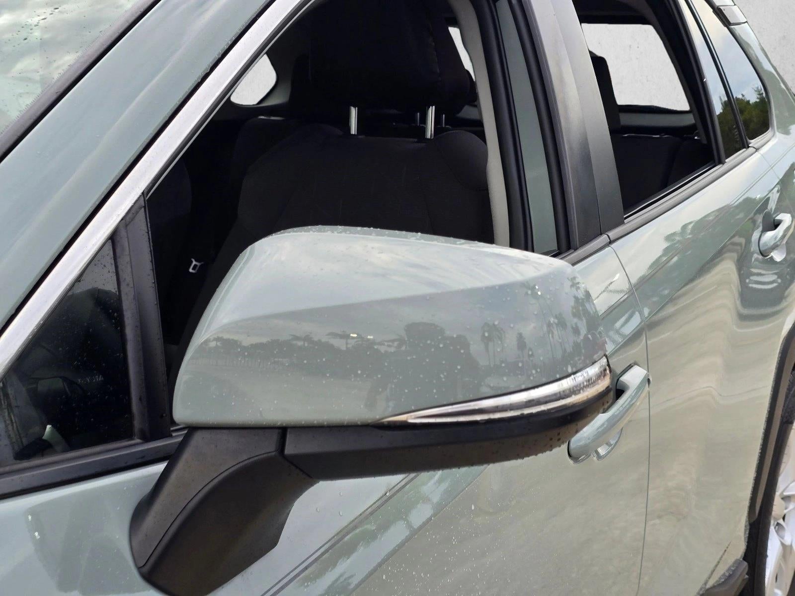 2019 Toyota RAV4 XLE FWD (GS)