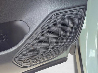 2019 Toyota RAV4 XLE FWD (GS)