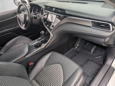 2018 Toyota Camry SE Auto (SE)