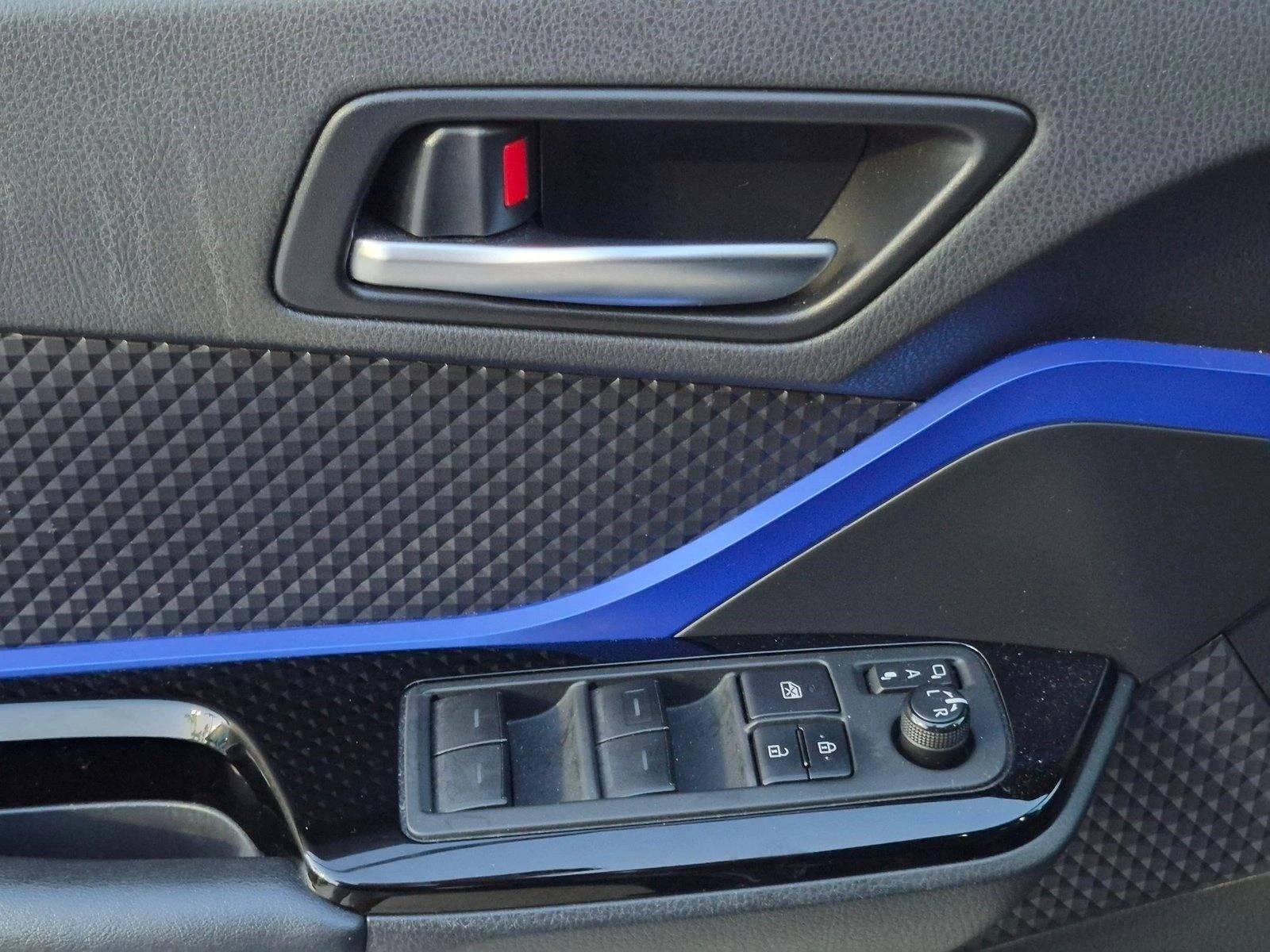 2021 Toyota C-HR XLE FWD (Natl)