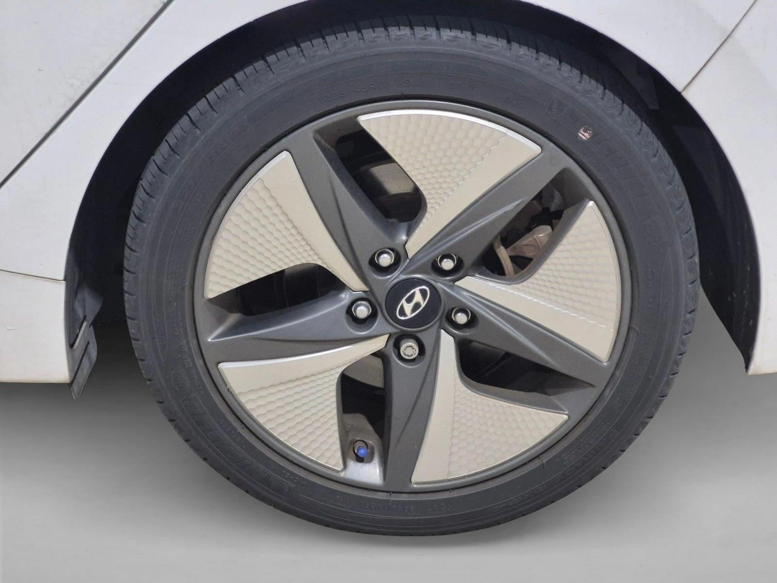 2020 Hyundai IONIQ Hybrid SEL Hatchback