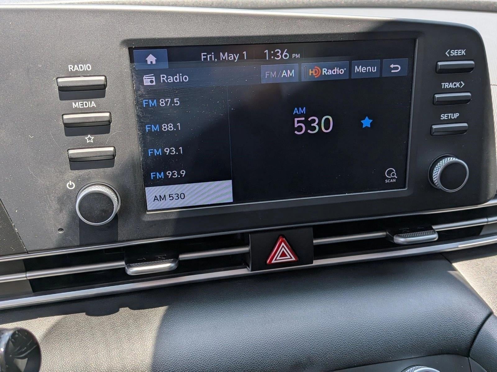 2022 Hyundai ELANTRA SE IVT