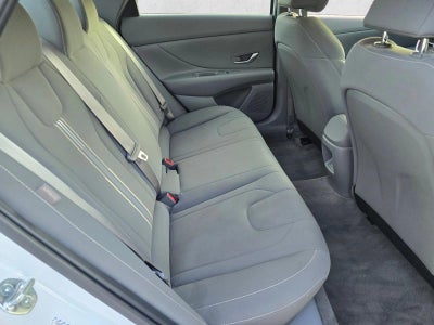 2024 Hyundai ELANTRA SEL IVT