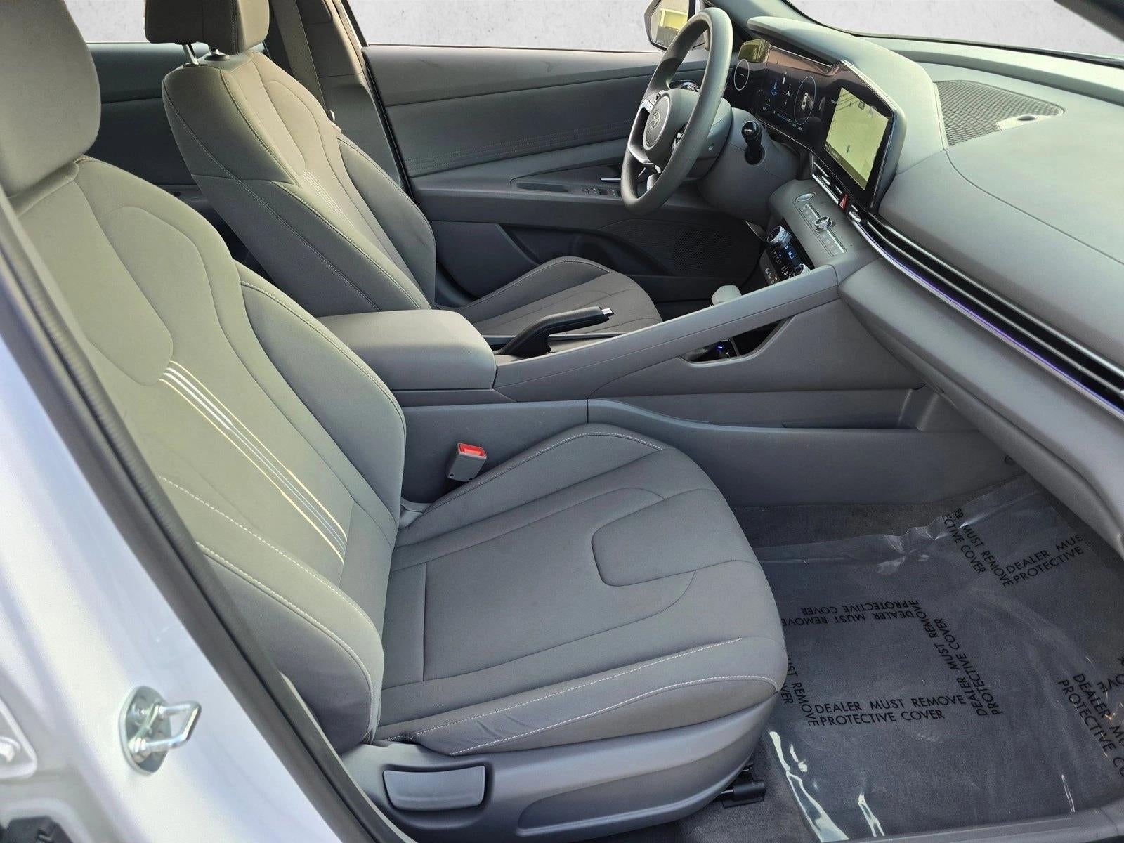 2024 Hyundai ELANTRA SEL IVT