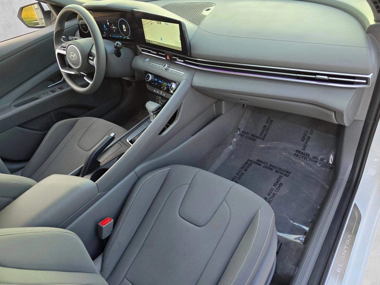 2024 Hyundai ELANTRA SEL IVT
