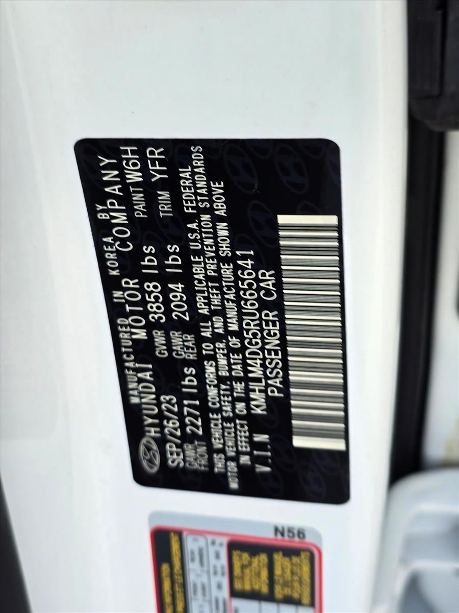 2024 Hyundai ELANTRA SEL IVT
