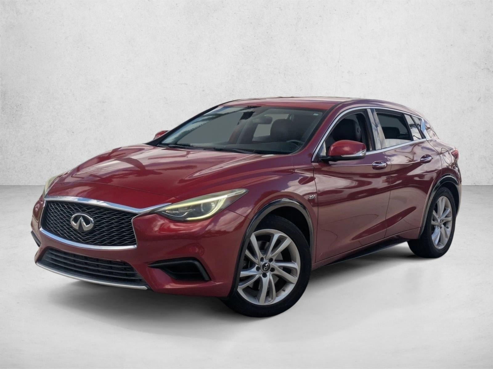 2018 INFINITI QX30 Luxury FWD