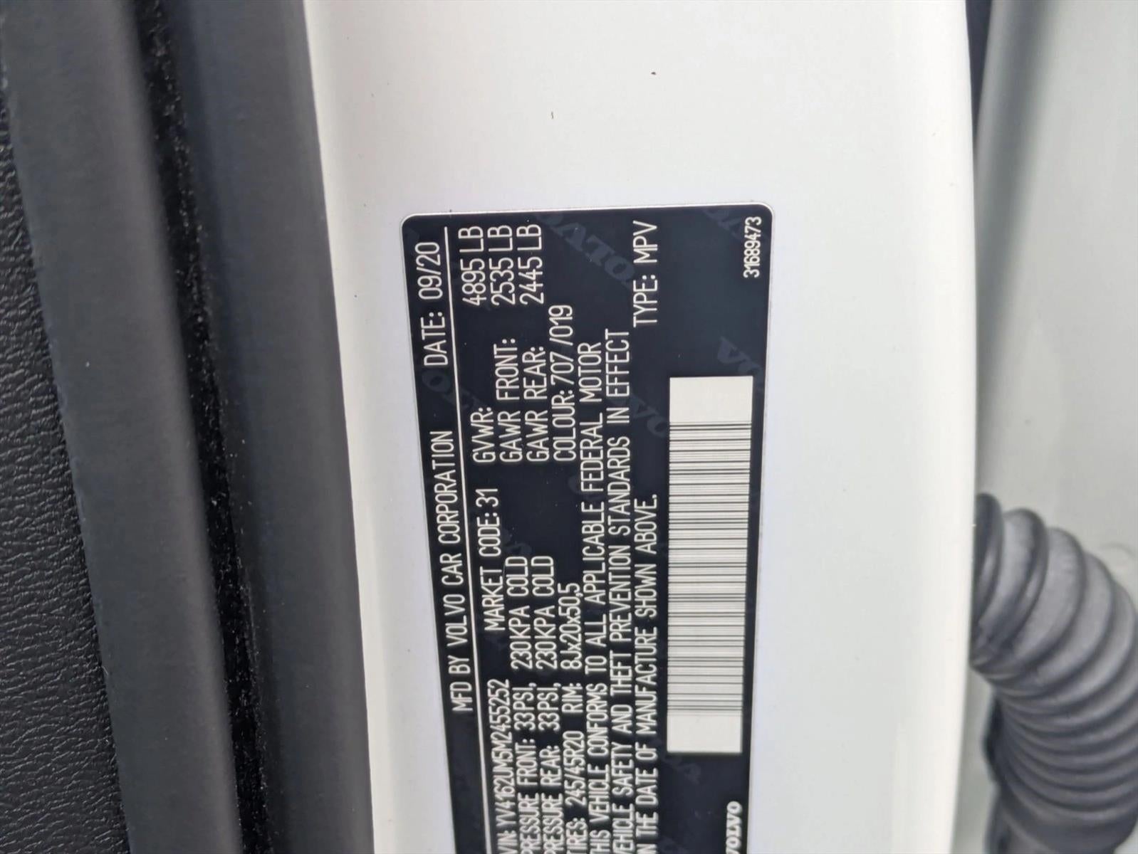 2021 Volvo XC40 T5 AWD R-Design