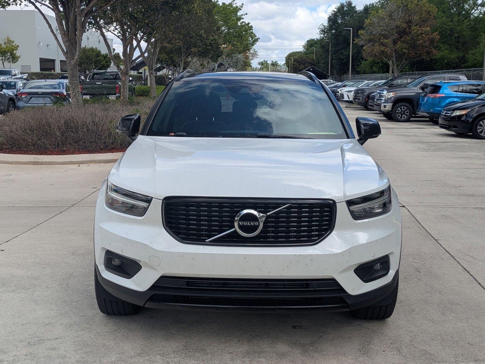 2021 Volvo XC40 T5 AWD R-Design