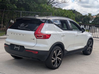 2021 Volvo XC40 T5 AWD R-Design