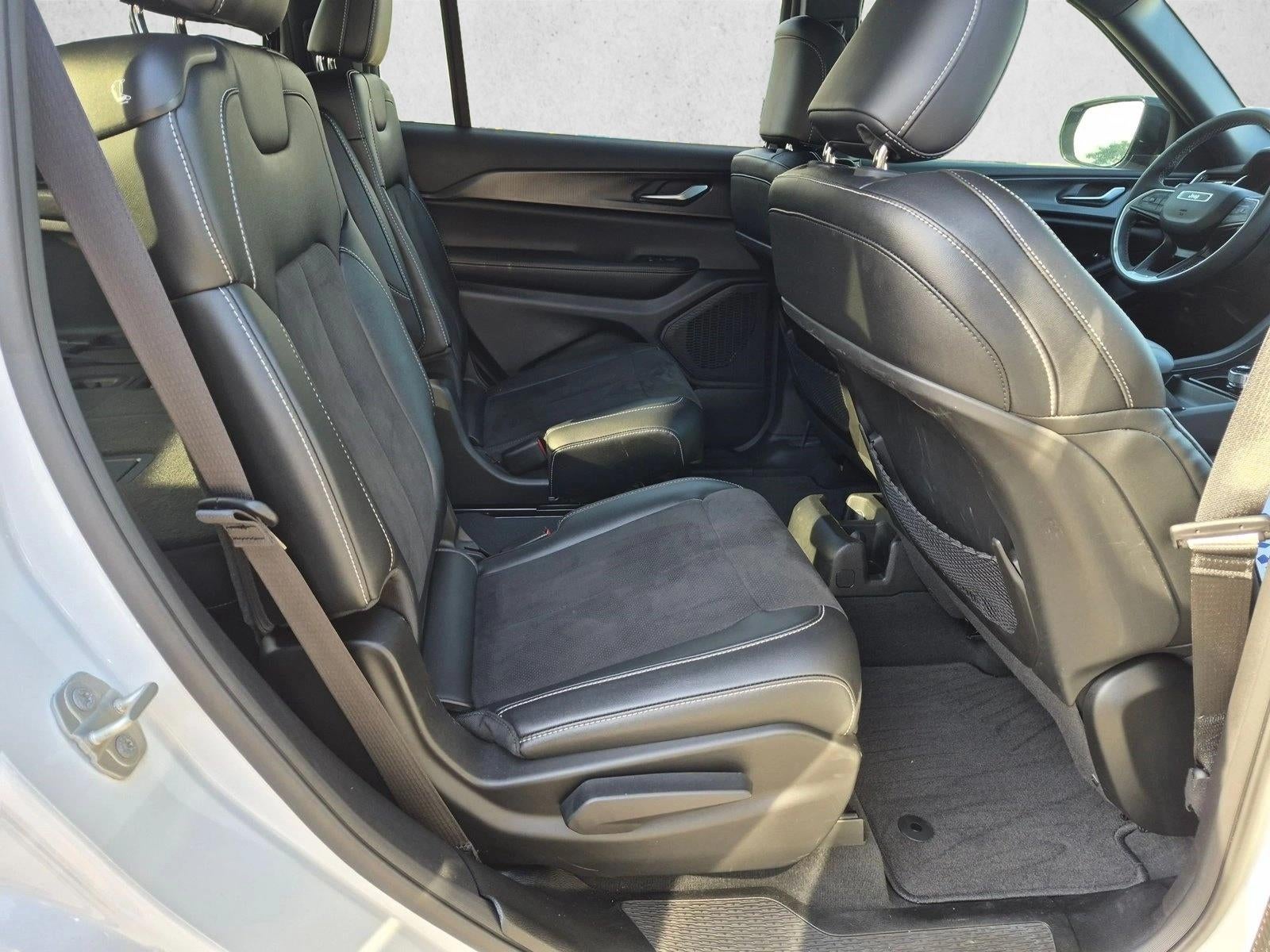 2023 Jeep Grand Cherokee L Altitude X 4x4