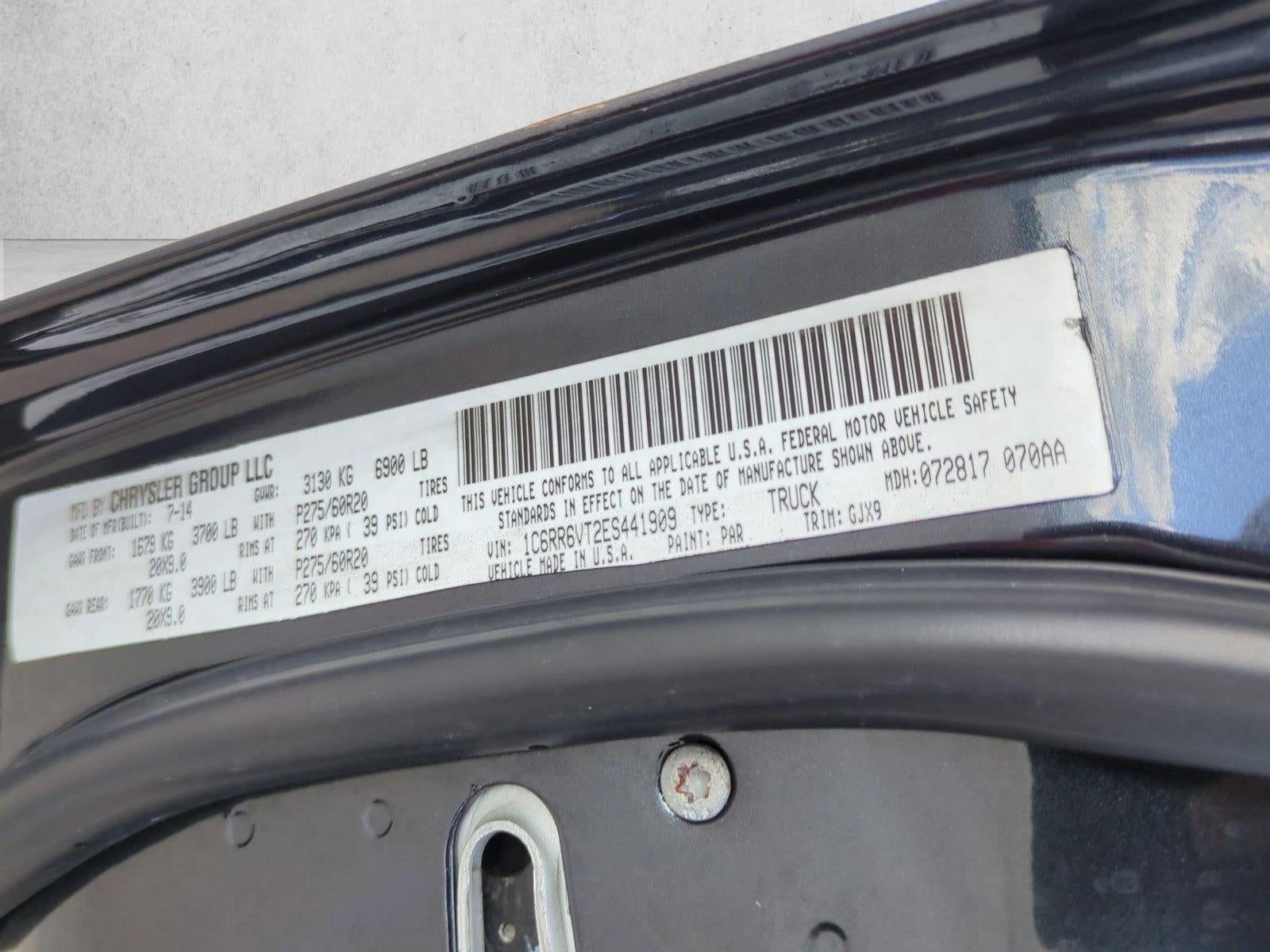 2014 RAM 1500 2WD Crew Cab 6.4 Ft Box Laramie