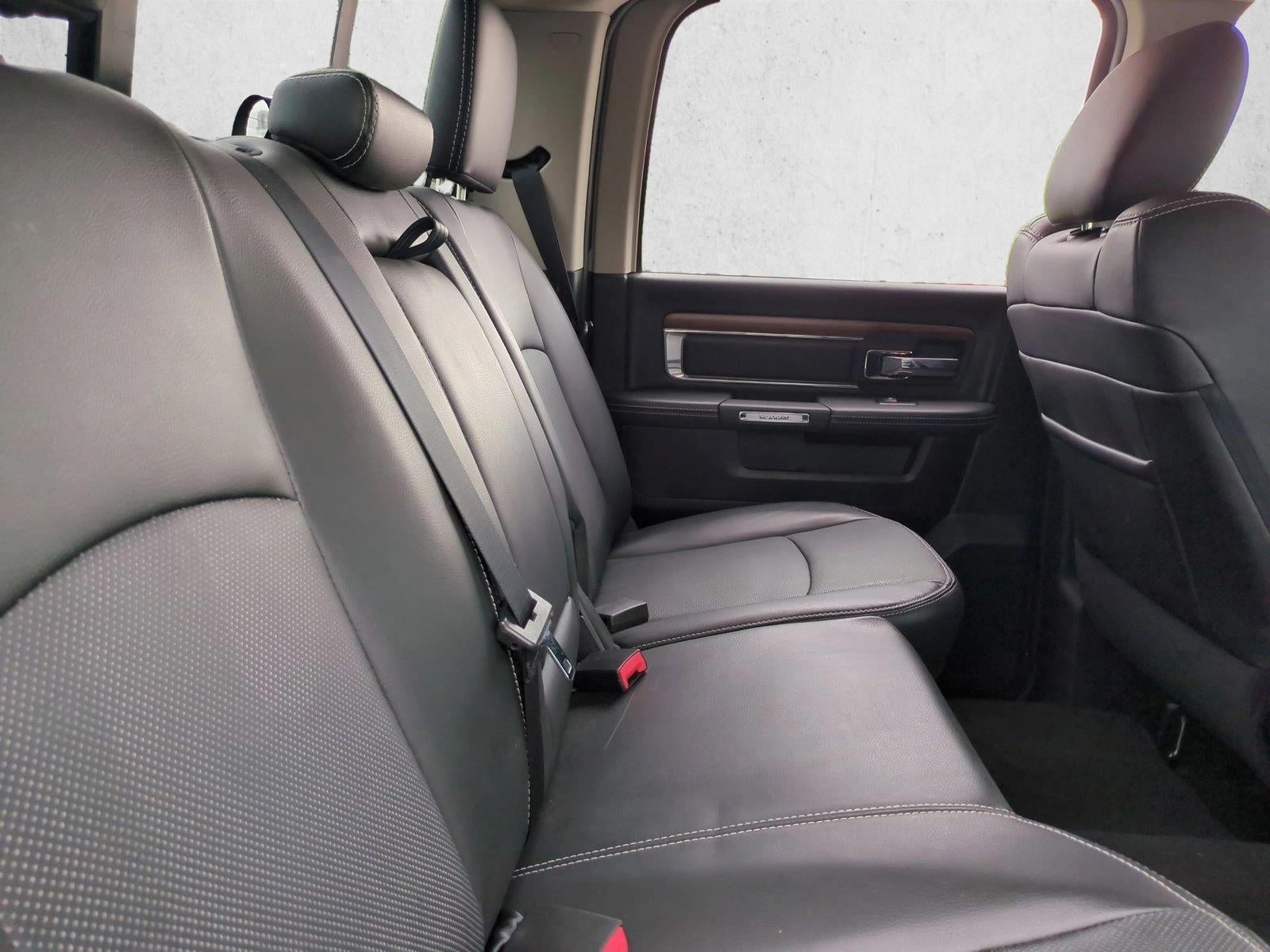 2014 RAM 1500 2WD Crew Cab 6.4 Ft Box Laramie