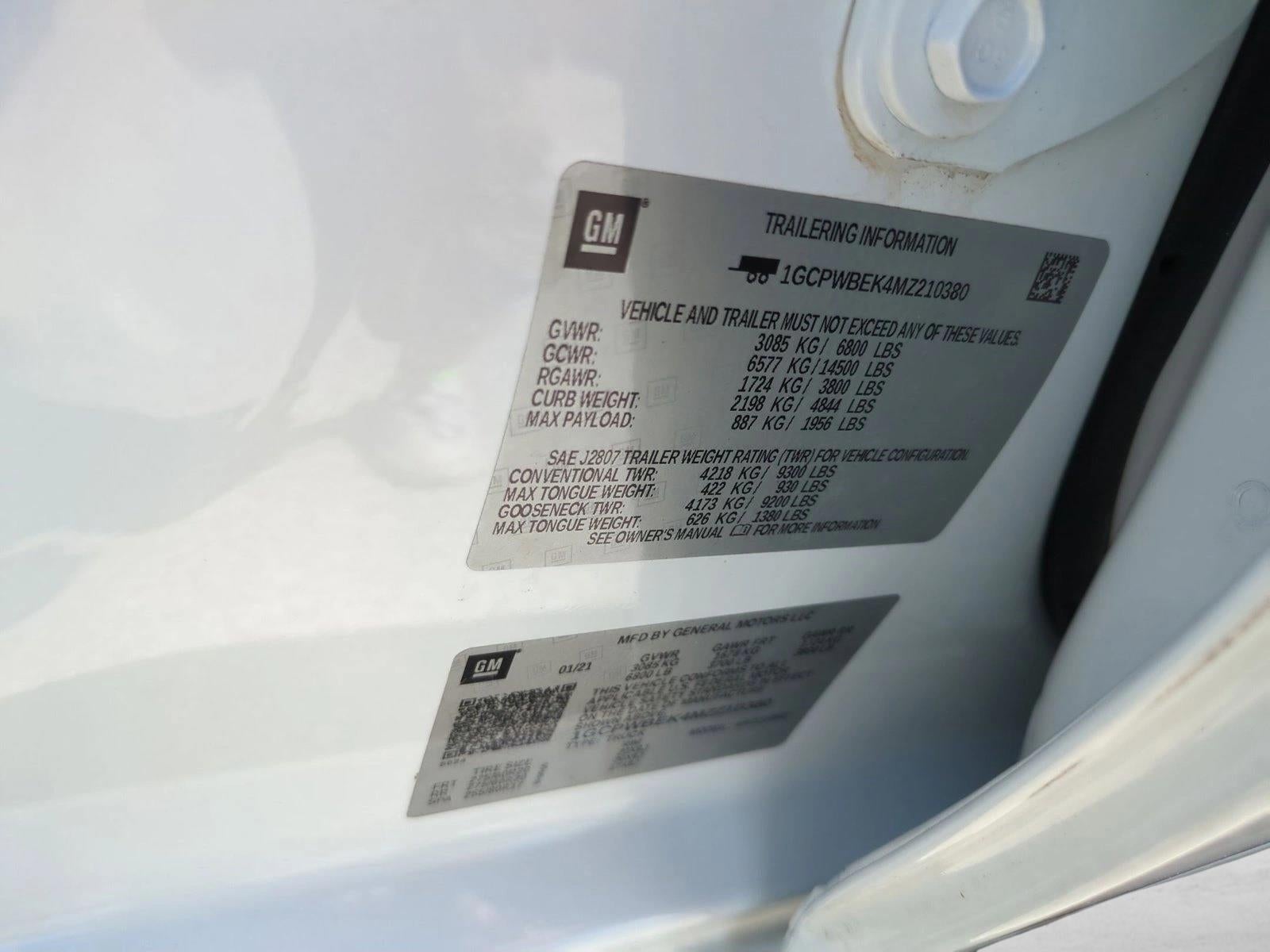 2021 Chevrolet Silverado 1500 Crew Cab Short Box 2-Wheel Drive Custom