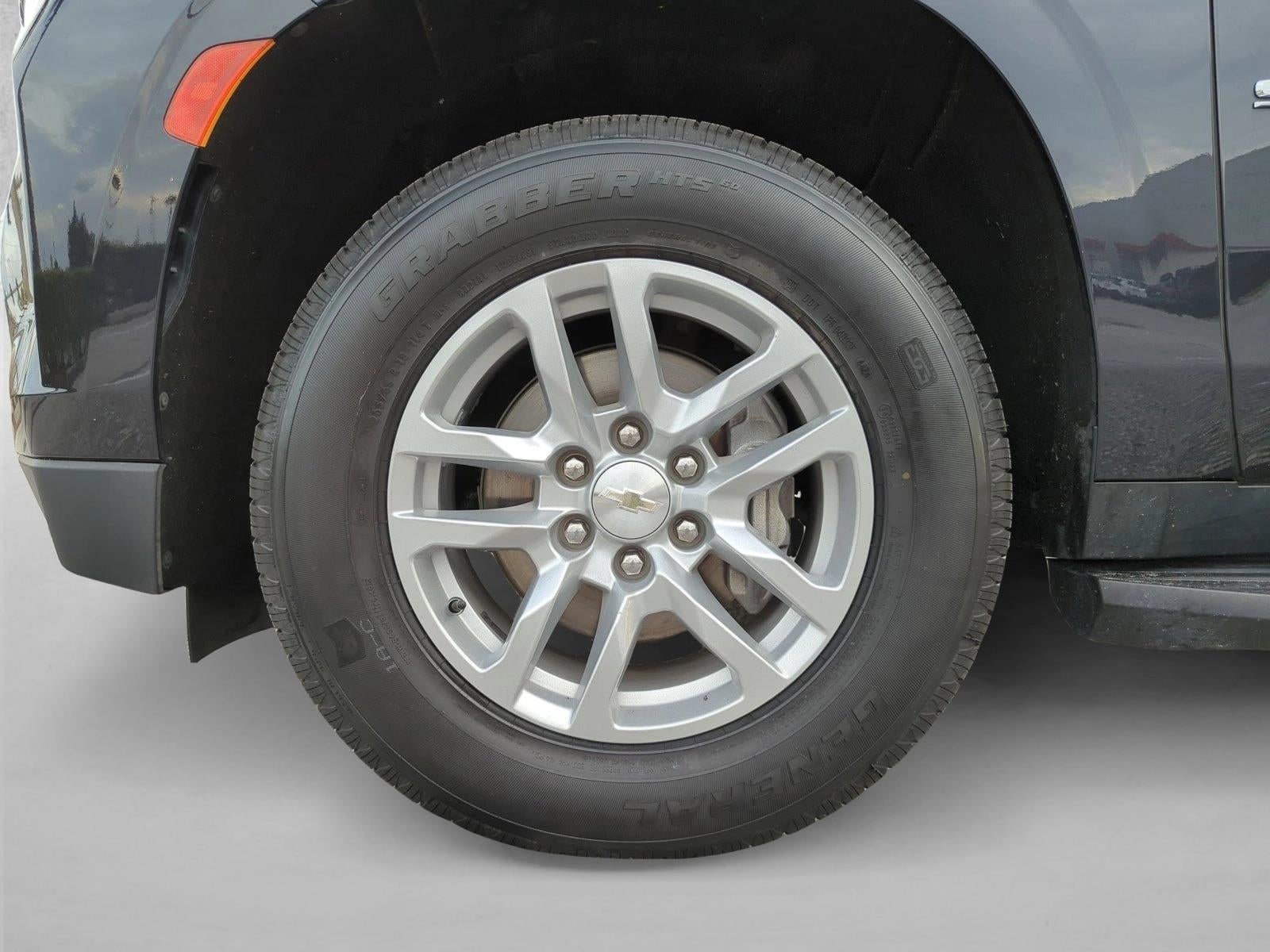 2023 Chevrolet Suburban 2WD LT