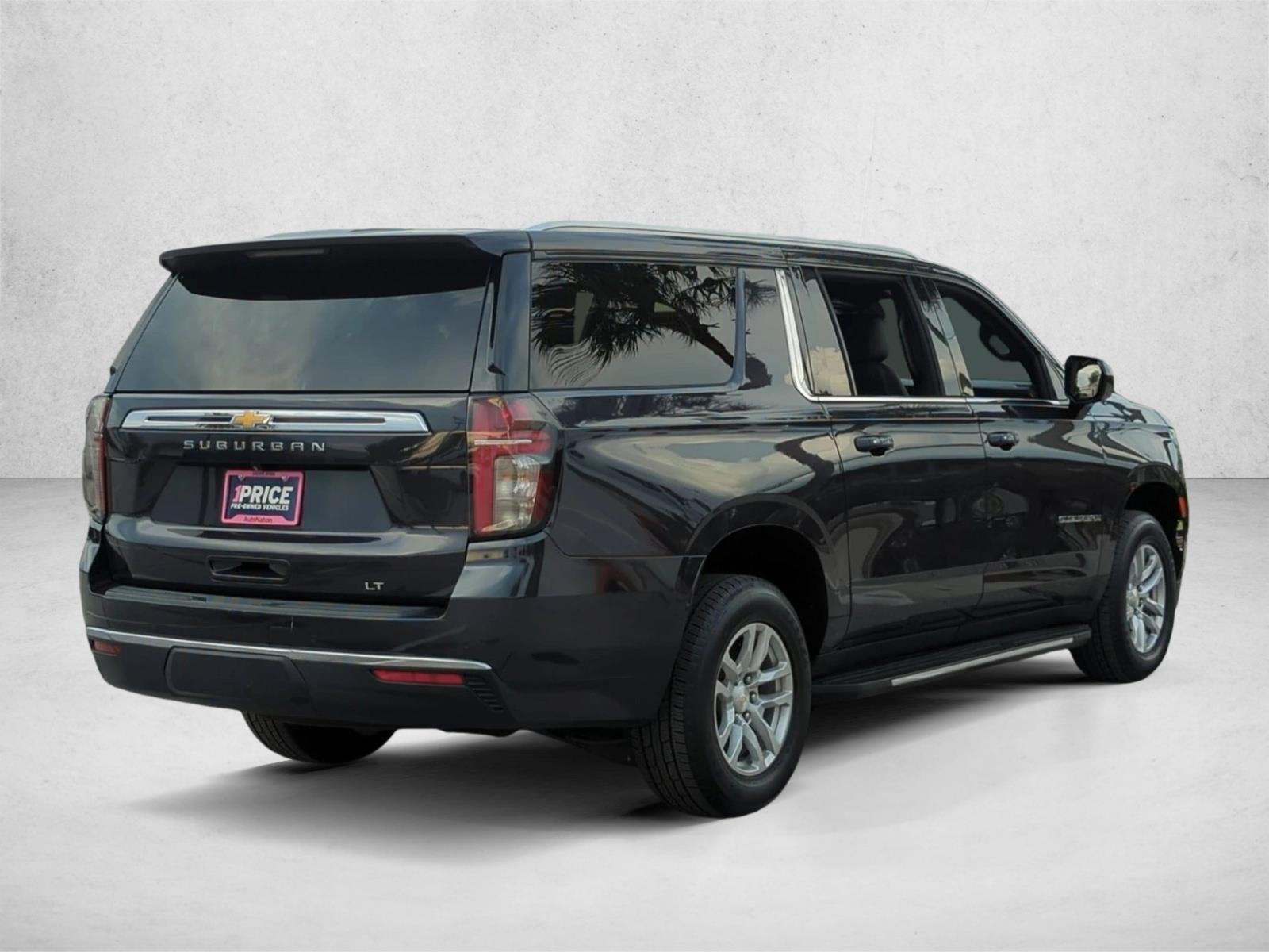 2023 Chevrolet Suburban 2WD LT