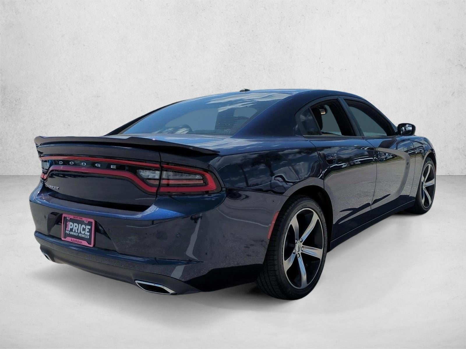 2017 Dodge Charger SE RWD