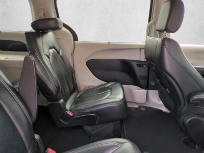2022 Chrysler Pacifica Touring L FWD