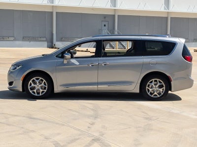 2020 Chrysler Pacifica Limited FWD