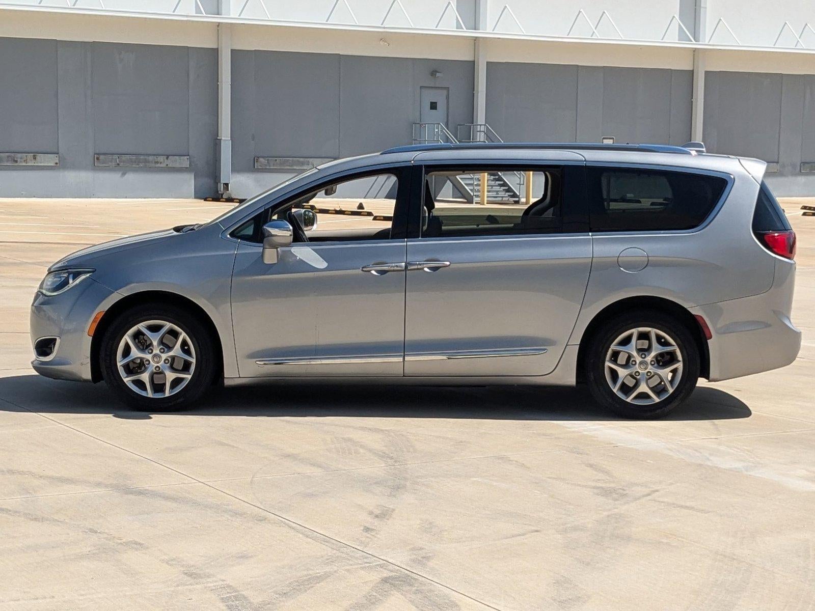 2020 Chrysler Pacifica Limited FWD