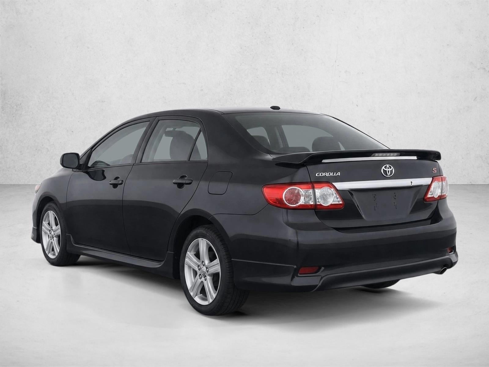 2013 Toyota Corolla 4dr Sdn Auto S (Natl)